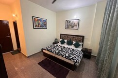 AAA Hotel and Restaurant