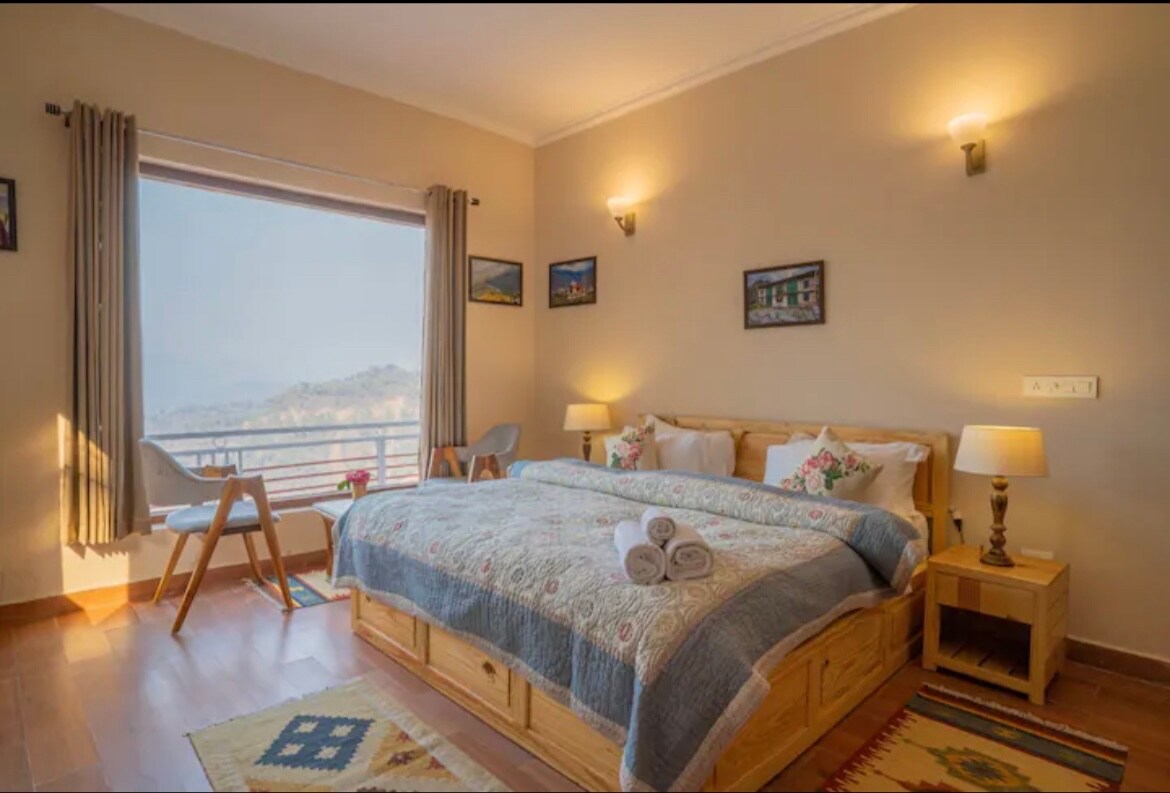 Sahasrara   Anahata - Tap to explore photos