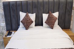 Address of Hotel Zaarang Inn