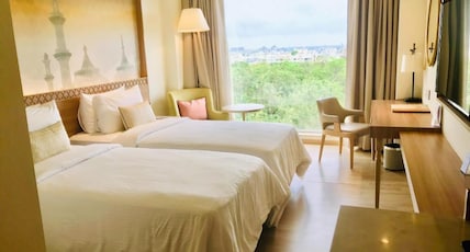 Bellevue Sarovar Premiere Junagadh Room Type - Superior Room - 2 Single Beds 25SQM City View Free WiFi Shower Bellevue Sarovar Premiere Junagadh Room Type - Superior Room - 2 Single Beds 25SQM City View Free WiFi Shower