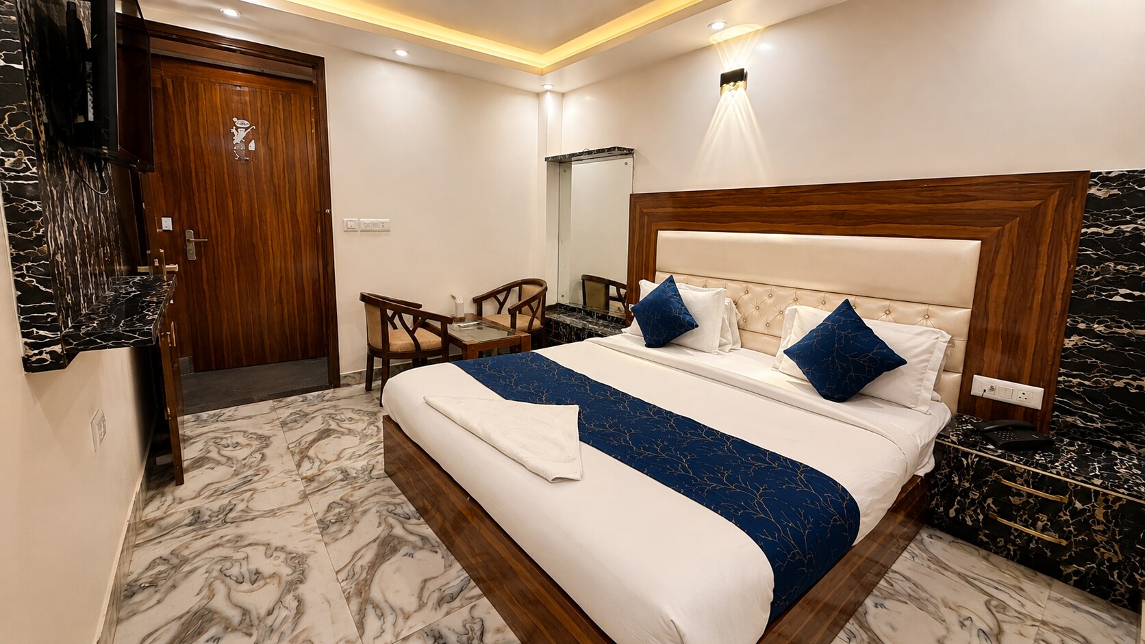 Hotel Raj Palace at Delhi Airport - Tap to explore photos