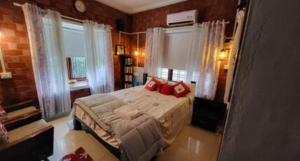 The Brick Nest Room Type - Deluxe King Room