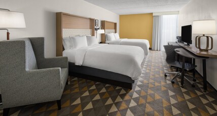 Holiday Inn MORGANTOWN - READING AREA Room Type - 2 Queen Standard Communications Accessible