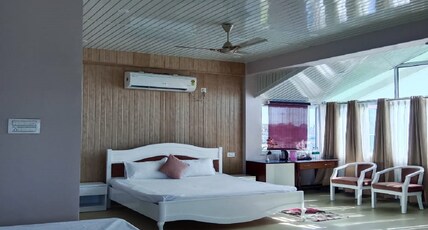 Woodpecker Nest Room Type - Suite Room