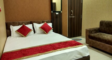 Hotel Om Sai Ram Room Type - Deluxe Room