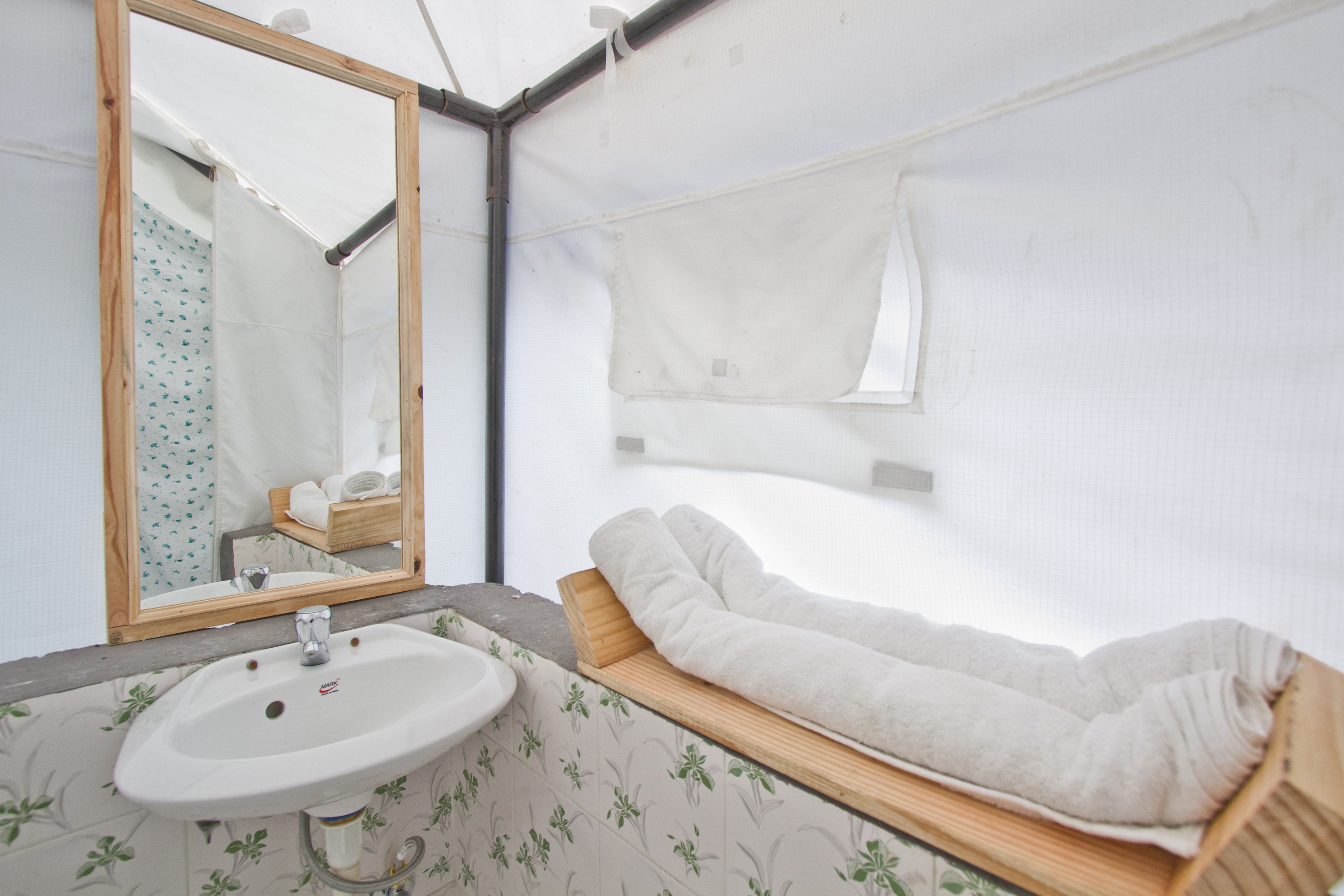 Glacial Luxury Camps - Tap to explore photos