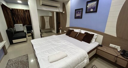 Hotel Planet Room Type - Super Deluxe Room