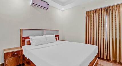 Super Hotel O Royal Suites Room Type - Classic