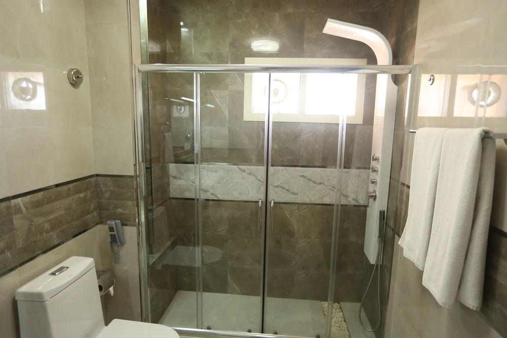 Panorama Hotel Bur Dubai - Tap to explore photos