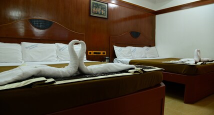 Tri Sea Hotel Room Type - Deluxe AC Four Bed Room