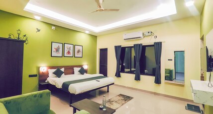 EMERALD EUPHORIA ( A UNIT OF BIRAJ HOSPITLITY ) Room Type - Super Deluxe Room with Balcony EMERALD EUPHORIA ( A UNIT OF BIRAJ HOSPITLITY ) Room Type - Super Deluxe Room with Balcony