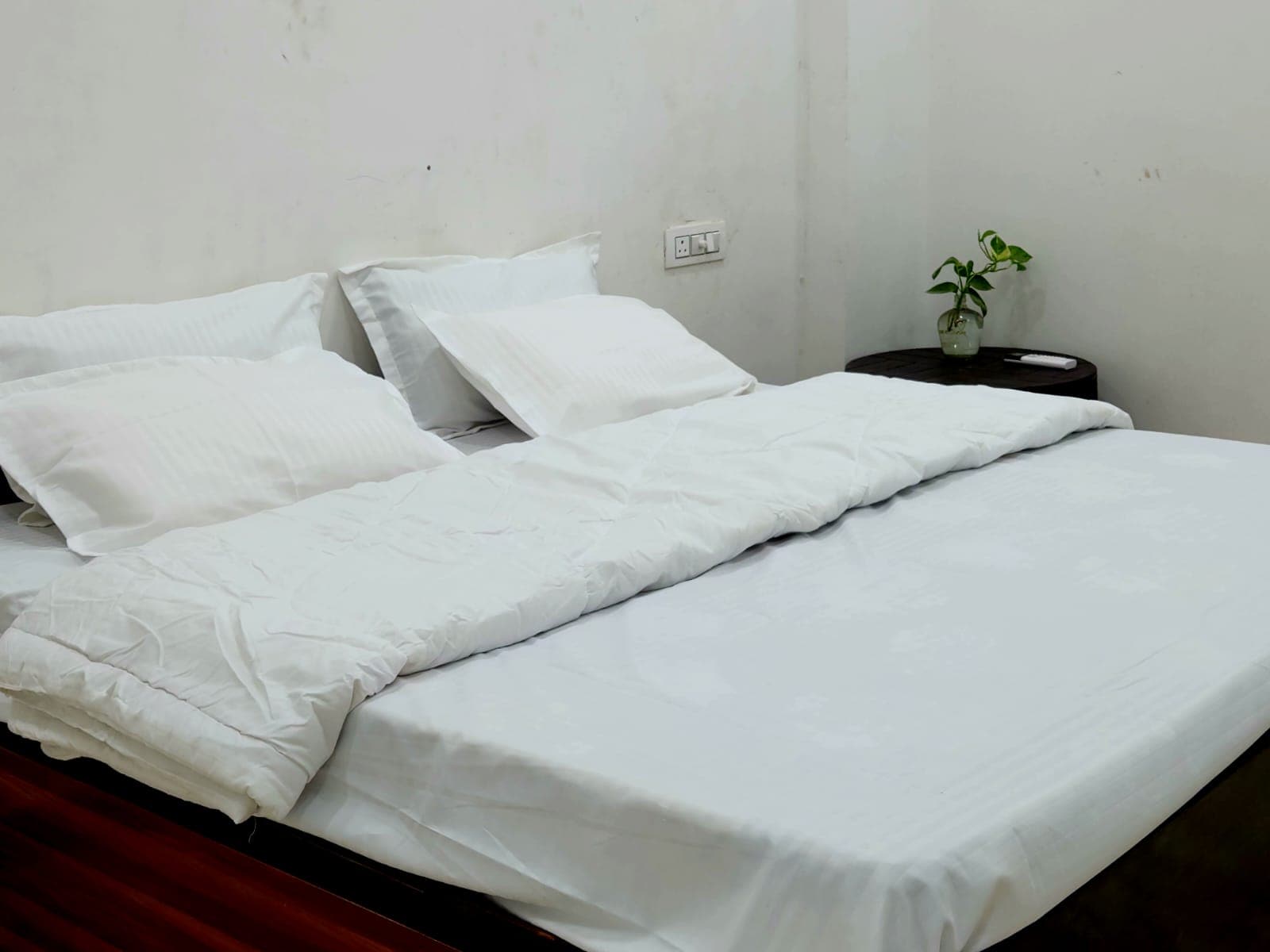 Pitambara Dham - Tap to explore photos