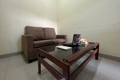 Hotel O Azwa Gh Katingan Near Lapangan Sepak Bola Pegatan Hilir
