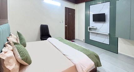 FabHotel Prime Shri Shyam Ananda Palace - Nr Toran Dwar Room Type - Premium Room