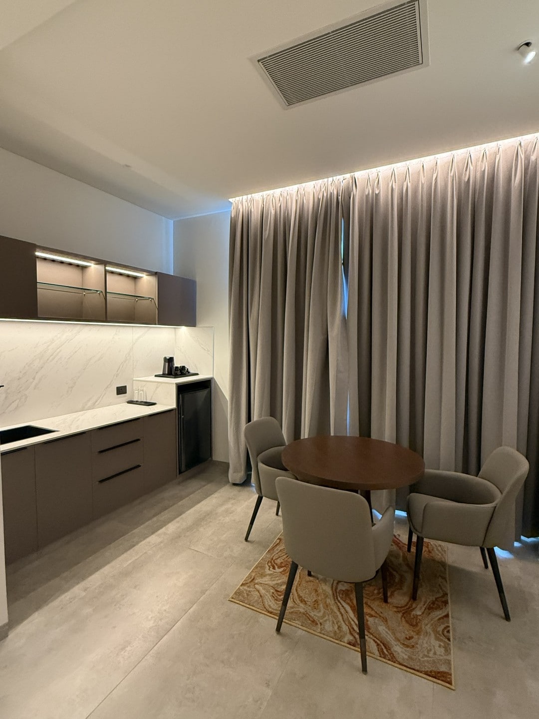 RG Grand Hotel & Convention - Manyata Tech Park - Tap to explore photos