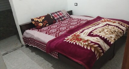 Shri Dham Niwas Room Type - DELUXE ROOM