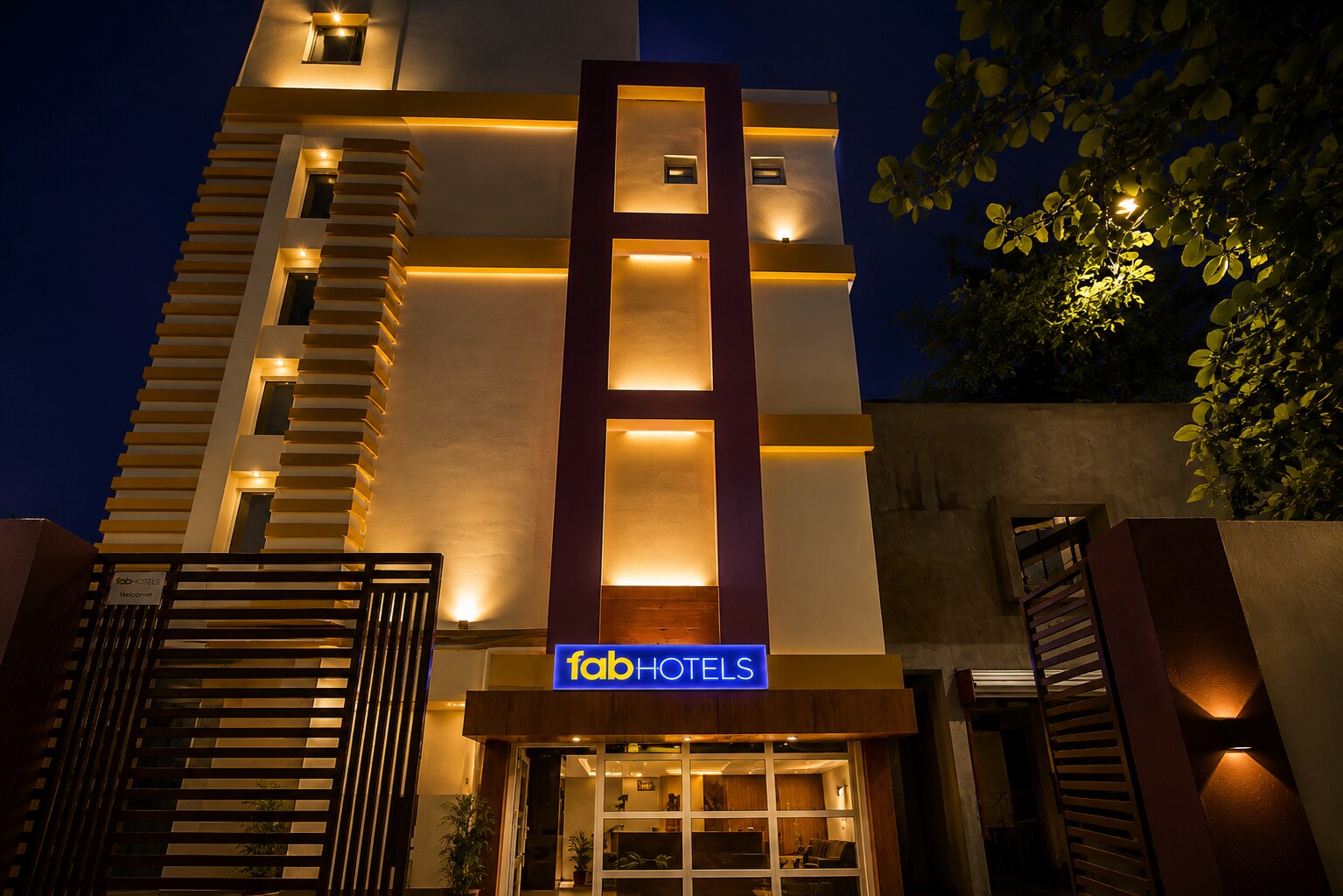FabHotel Aditya Guest House 4 - Tap to explore photos