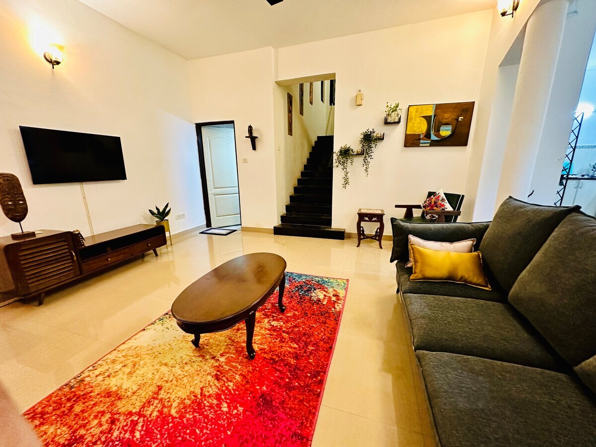 Villa Sapphire close to Baga with Pool - Tap to explore photos