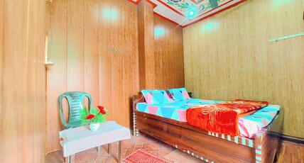 Maa Yatri Niwas Homestay Room Type - Standard AC Room