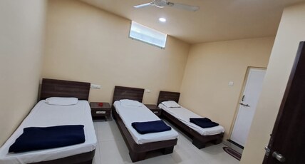 Hotel Poonam Lodging And Boarding Room Type - Standard Triple Non Ac Room