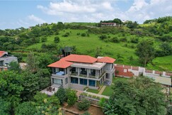 Solara Villa 1 by Ebonystays