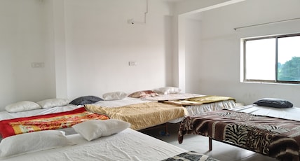 Hotel Omkar Madhuram Room Type - Large Family Room With Six Bed Hotel Omkar Madhuram Room Type - Large Family Room With Six Bed