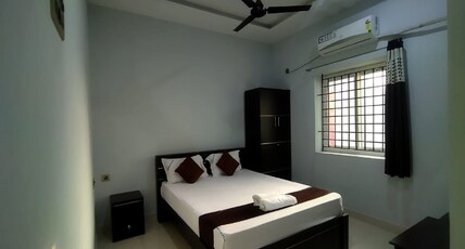 Hotel Annamalai Room Type - AC Double bed room