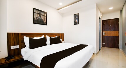 Super Townhouse Sayhallo Narcos Room Type - Classic