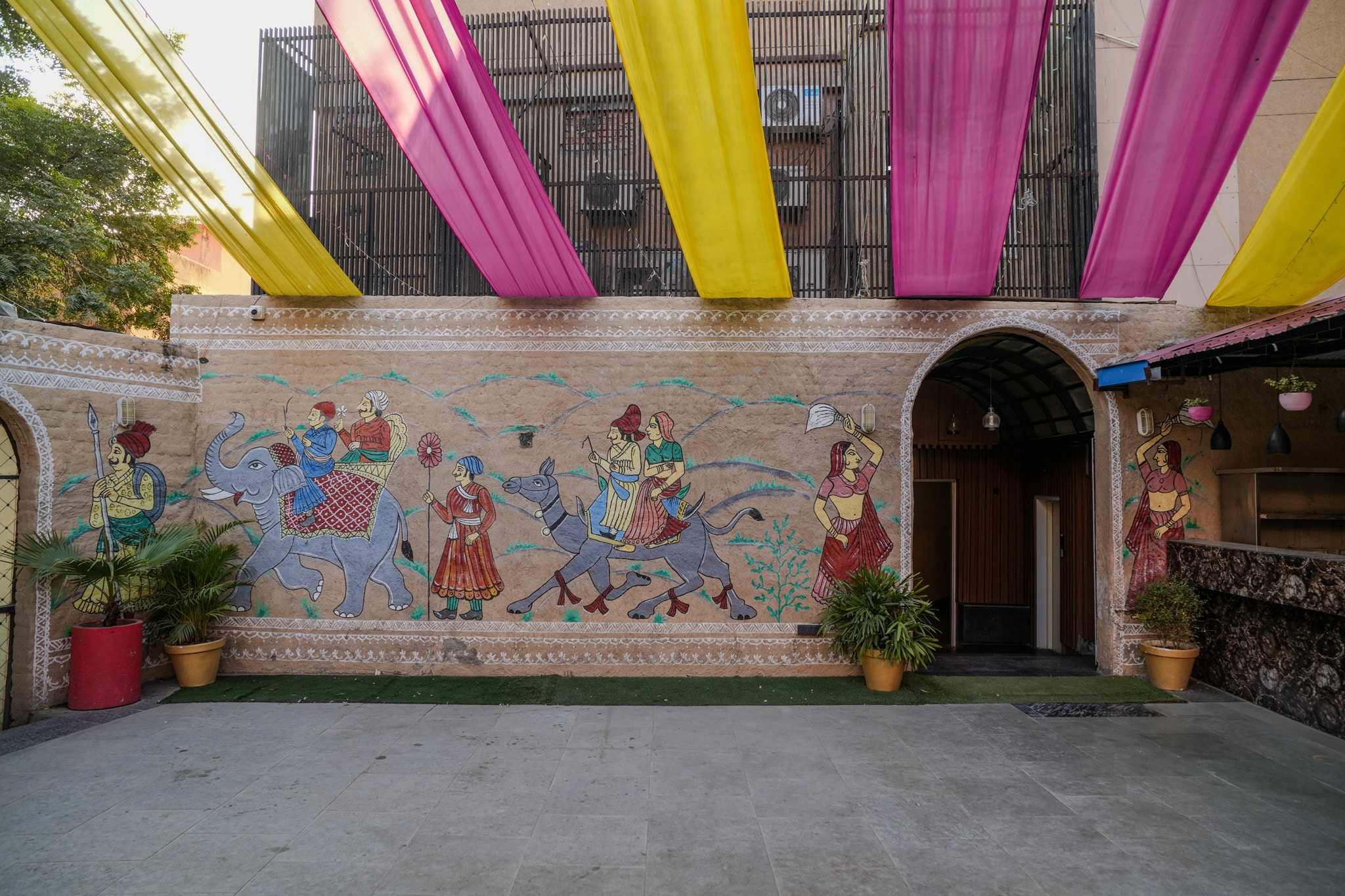 Hotel Lemonade Alwar - Tap to explore photos