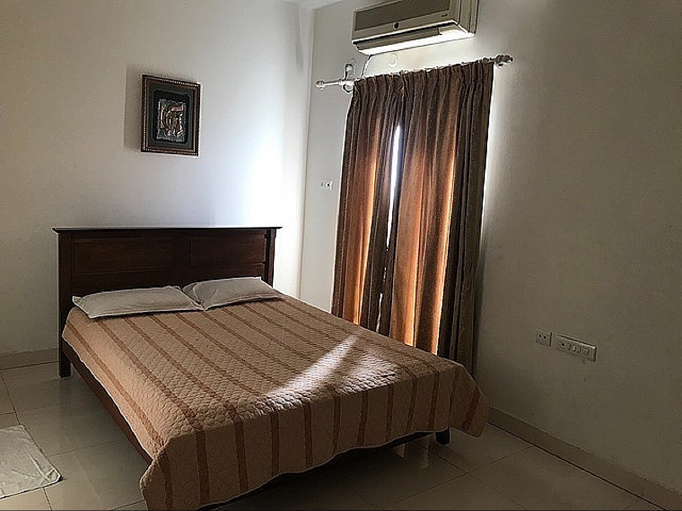 Lotus Suite Service Apartment - Tap to explore photos