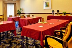 Holiday Inn Express & Suites BROOKSVILLE-I-75