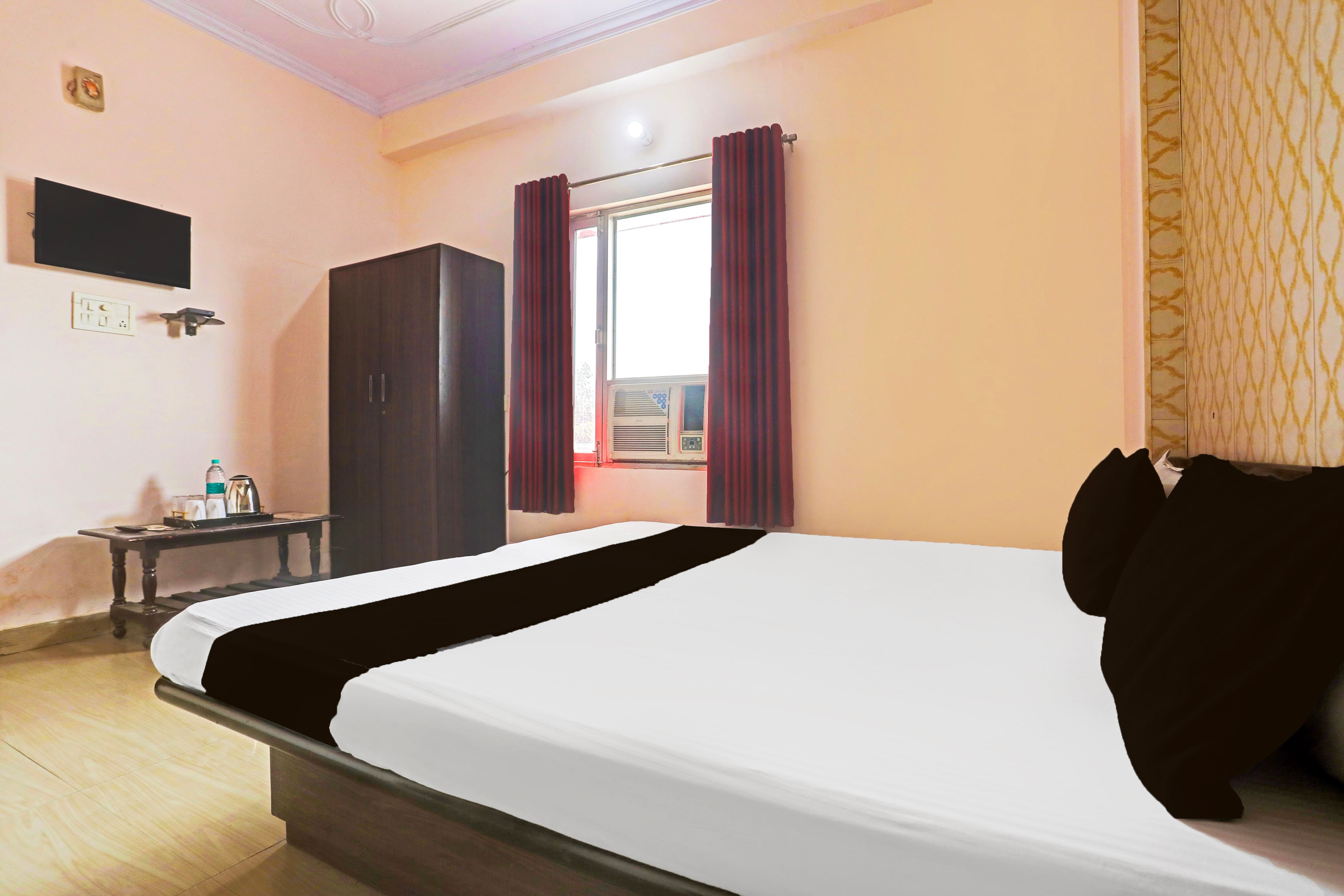 Hotel O Arvi Guest house - Tap to explore photos