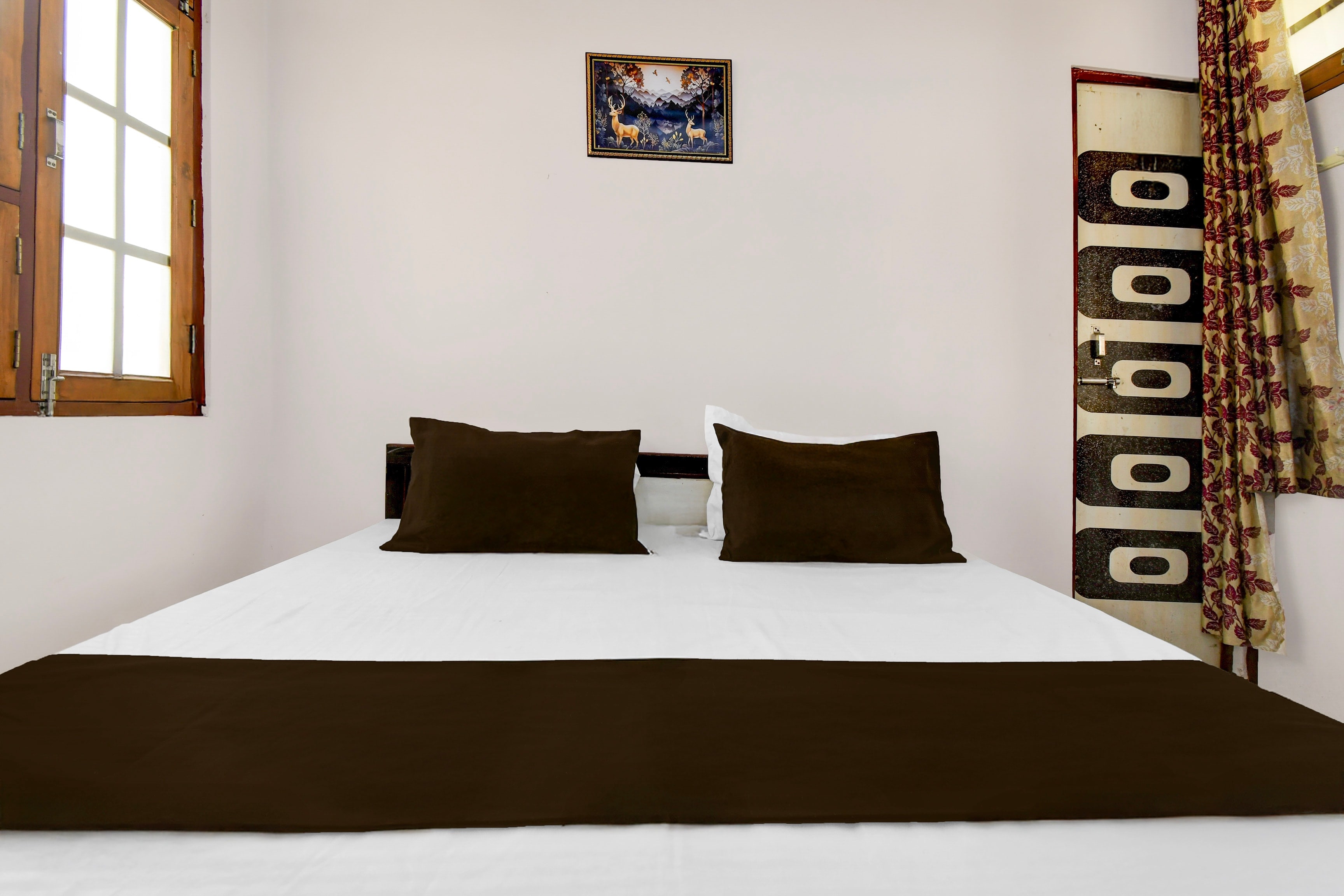 Hotel O New Shagun Vatika Lawn & Hotel - Tap to explore photos