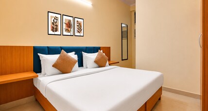 SnapStayz Room Type - Standard Double Room