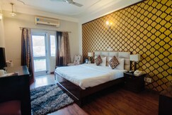 Monal Resort