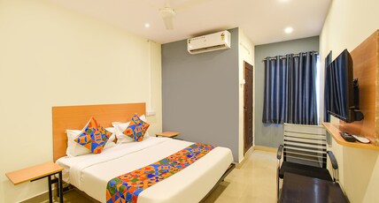 FabHotel Vedhanshi - Ameerpet Metro Interchange, Ameerpet Room Type - Deluxe Room