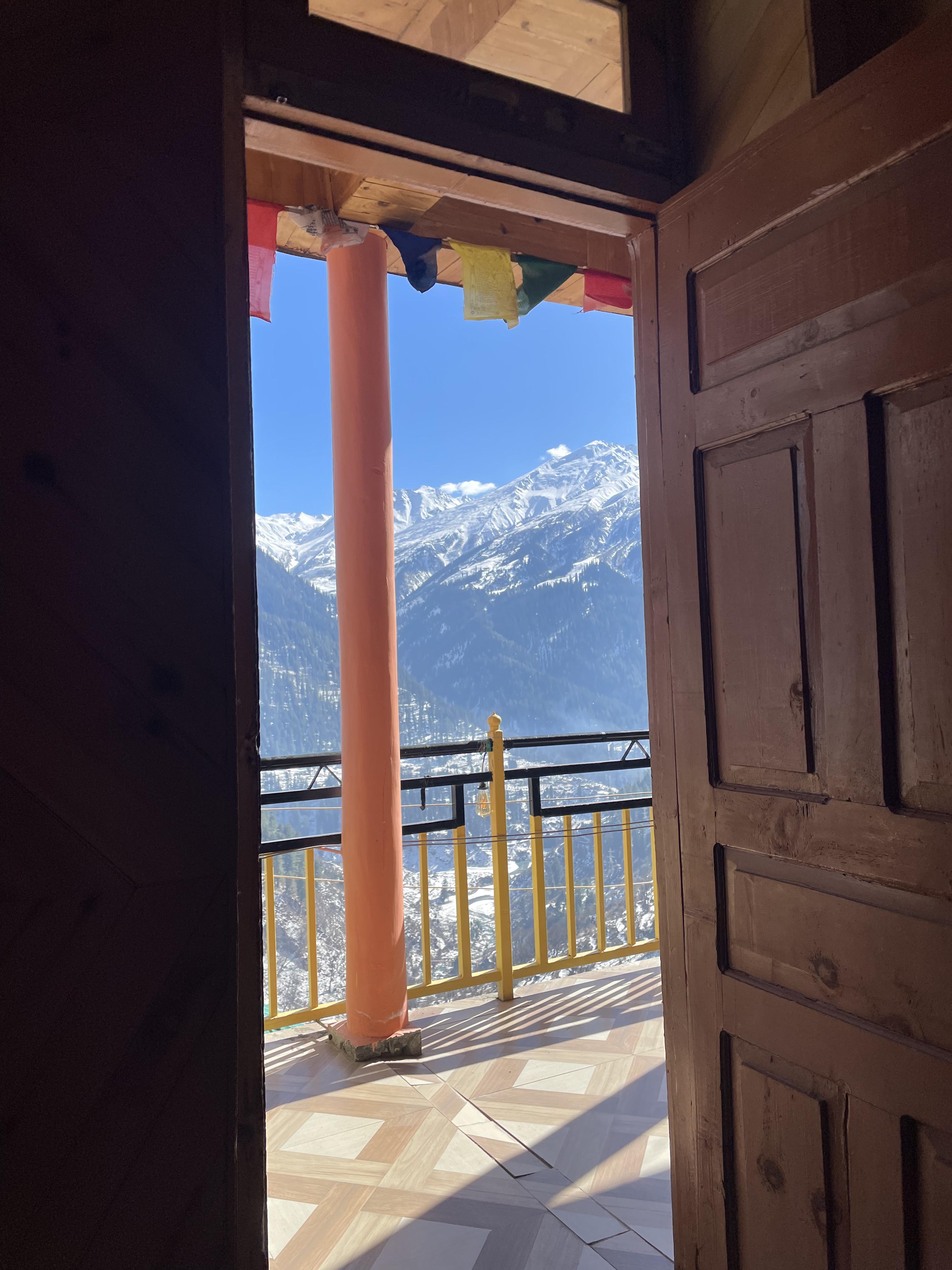 Pahadi Bliss Hostel - Tosh - Tap to explore photos