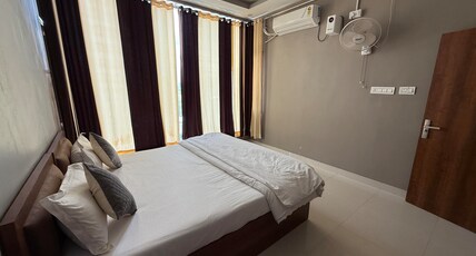 DMB HOTEL Room Type - Room no  1