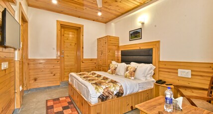 Hotel Sky Bhagsu Room Type - Super Deluxe (Non AC)