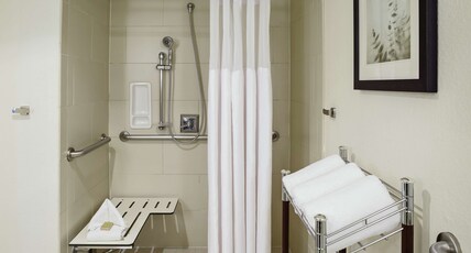 DoubleTree by Hilton San Antonio Downtown Room Type - 2 DBL ACC RI SHWR NO SMOK