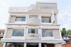 White Palace Tourist Home