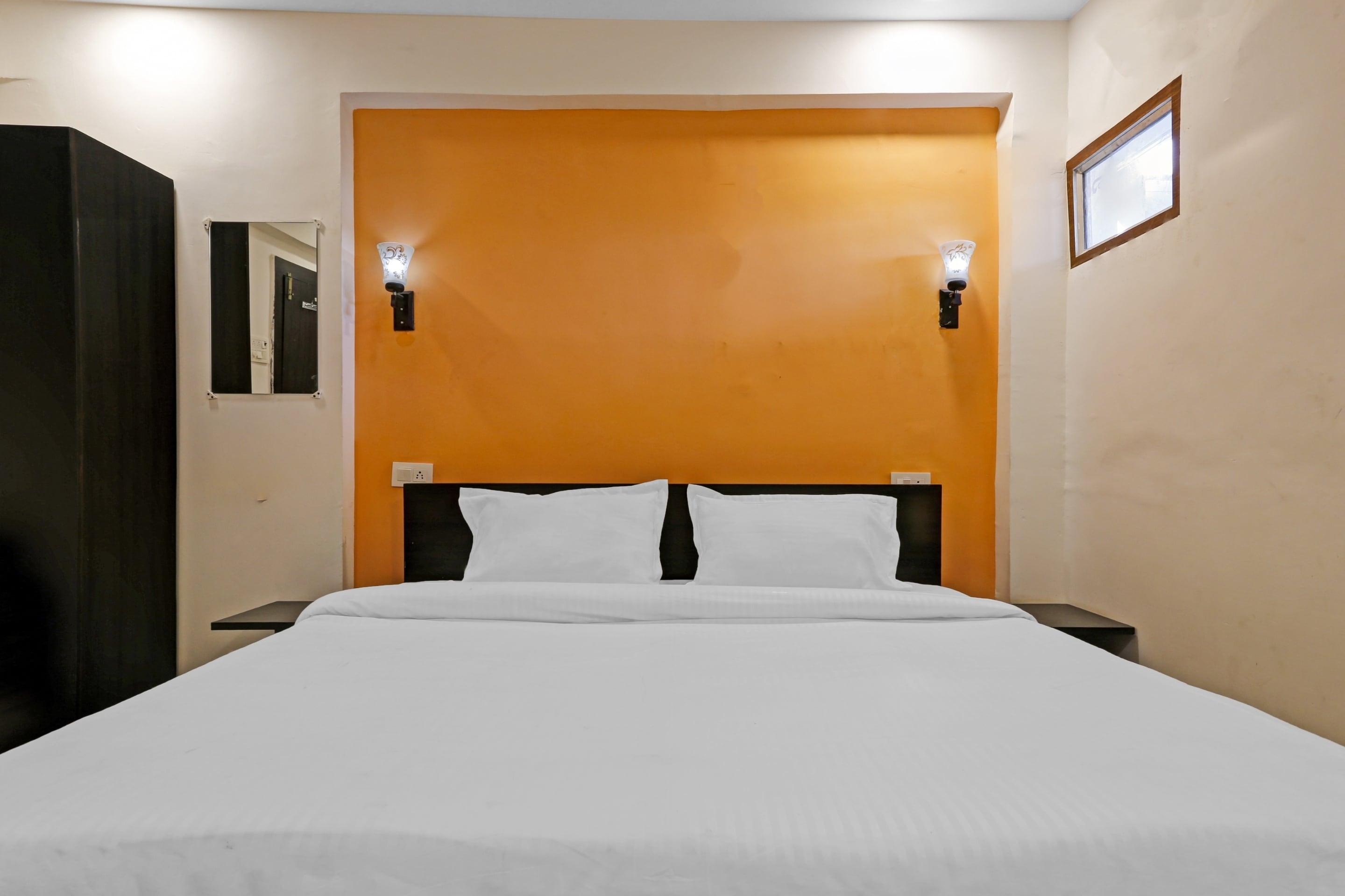 Hotel O CONVIVIAL APARTMENT - Tap to explore photos