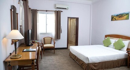 LIBERTY SAIGON PARKVIEW HOTEL Room Type - Deluxe Double or Twin Room LIBERTY SAIGON PARKVIEW HOTEL Room Type - Deluxe Double or Twin Room