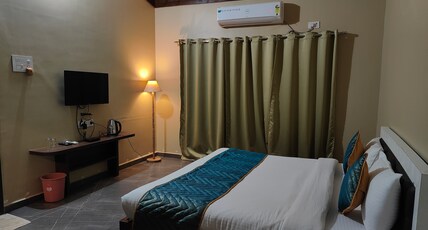 KP Woods Farm & Resort | Rooms & Restaurant Room Type - Exe Suite (A/c)
