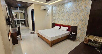 Hotel Chanakya Room Type - King Bed Room with City View