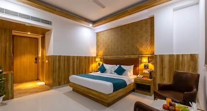 The Elevate Hotel Near Delhi Airport Room Type - Business Double Room with Dining Space The Elevate Hotel Near Delhi Airport Room Type - Business Double Room with Dining Space