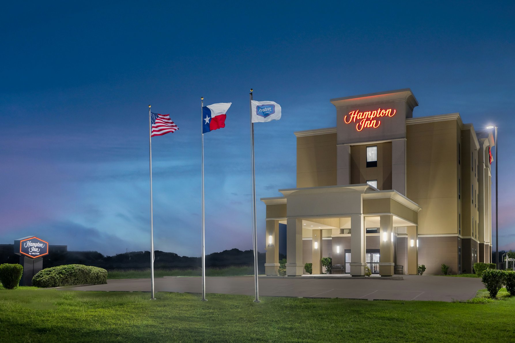Hampton Inn by Hilton Kenedy - Tap to explore photos
