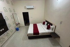 Royal Shyam Palace Aloda Rd