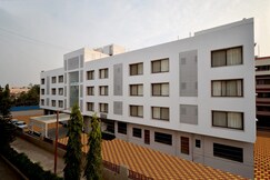 HOTEL DWARKA PARK