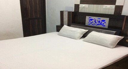 Comfy stay Room Type - Deluxe AC Room